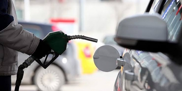 Benzine zam yapıldı