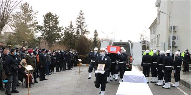 Doğalgaz'dan zehirlenen öğretmen ve polis çift için tören düzenlendi