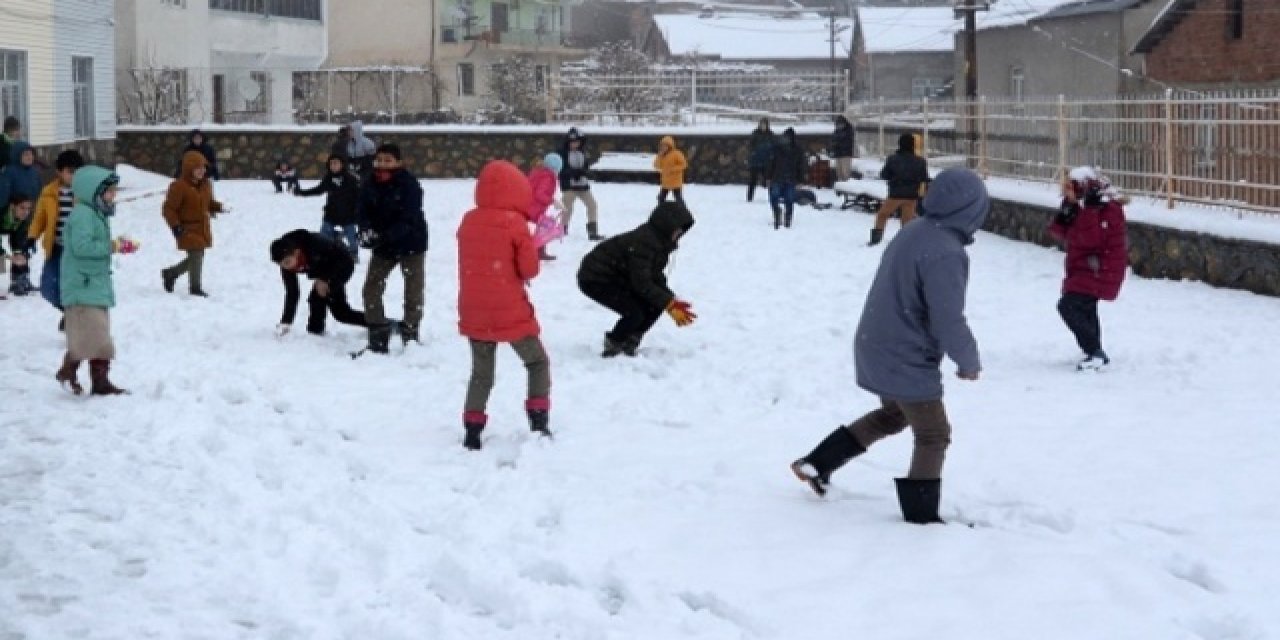 O ilimizde eğitime kar tatili