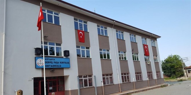 Koronavirüs vakaları görülen ortaokulda eğitime ara verildi