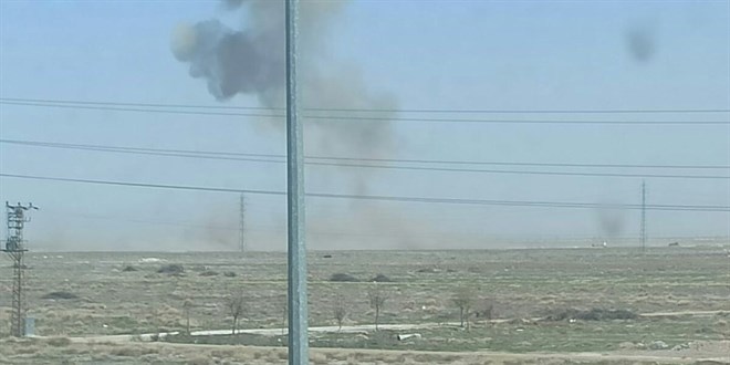 Konya'da gösteri uçağı düştü