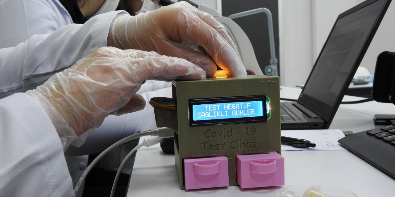 Öğrencilerden 5 dakikada koronavirüs test sonucu veren cihaz