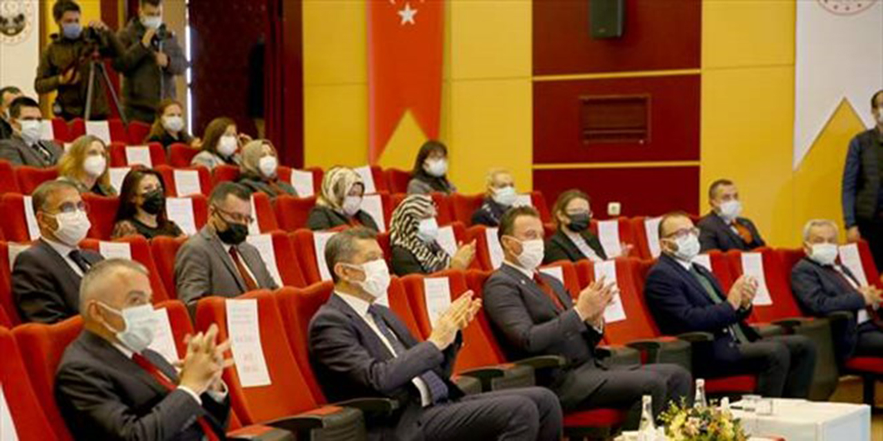 Milli Eğitim Bakanı Selçuk, Kırklareli'nde öğretmenlerle buluştu