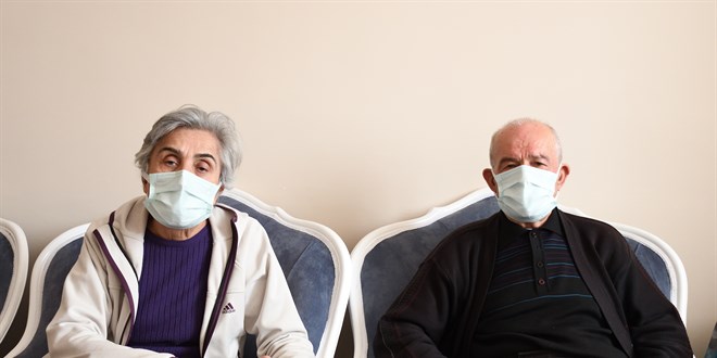 Emekli öğretmen dolandırıcılara 215 bin lira kaptırdı