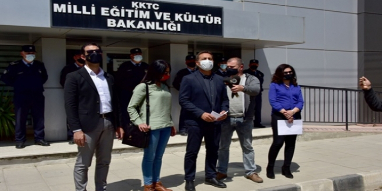 KTOEÖS: “Bakanlık yüz yüze eğitim ister gibi davranıp gereğini yapmıyor”