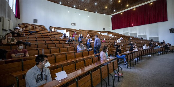 KPSS'ye girecek adaylar 'Sınav Binalarına Giriş Koşullarına İlişkin Yönetmeliği' dava edebilir mi?