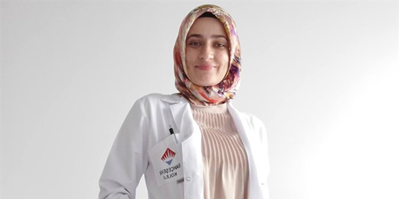 7 Aylık Hamile Öğretmen Covid-19'a Yenik Düştü, Karnındaki Bebeği...