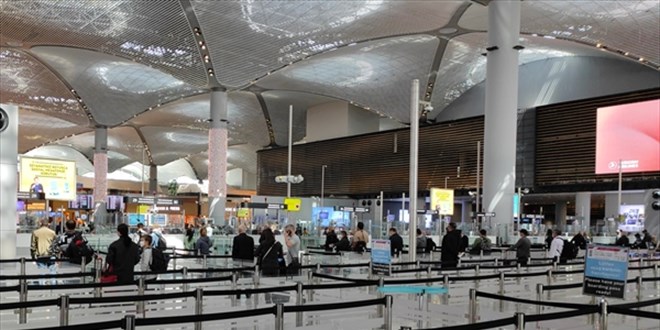 Tam kapanma öncesi İstanbul boşalıyor