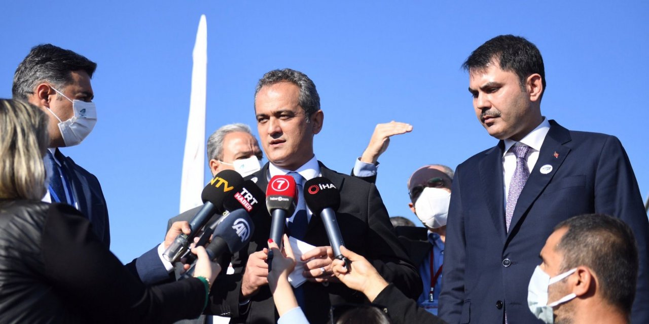 Bakan Mahmut Özer Açıkladı: Müfredata Yeni Bir Ders Geliyor