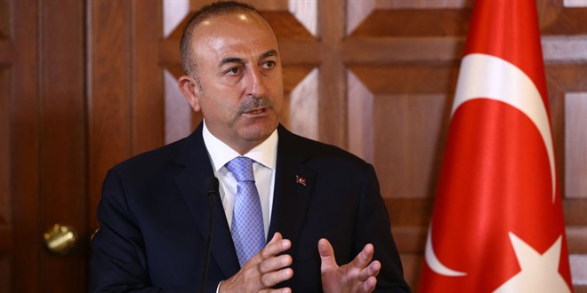 Çavuşoğlu'ndan üçlü zirve sonrası barış mesajı