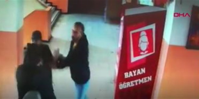 Müdür yardımcısı okulda velinin saldırısına uğradı