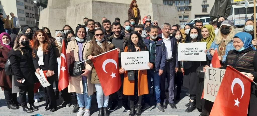 138 bin öğretmen açığı var ama öğretmen atamaları  yok