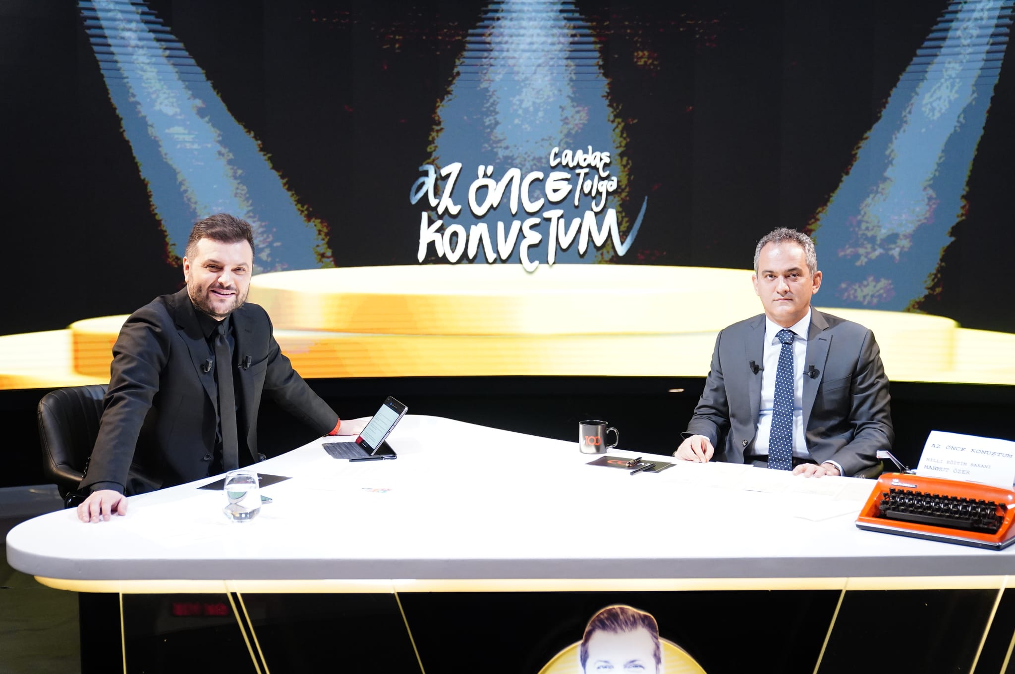 Bakan Mahmut Özer'den Yeni Öğretmen Atamaları  ve 2021 Kpss Karma Puan Açıklaması