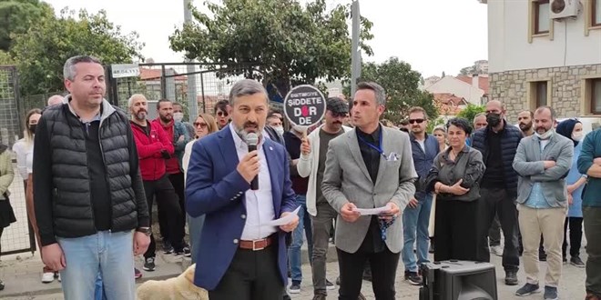 Okulda müdür yardımcısı,  öğrenci yakını tarafından darbedildi