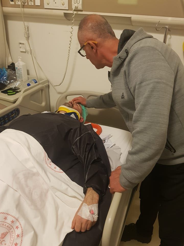 Bisiklet süren o müdüre kamyon çarptı!