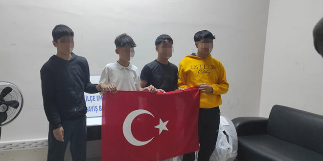 Direkten Türk bayrağını alıp giden çocukla ilgili gerçek sonra ortaya çıktı