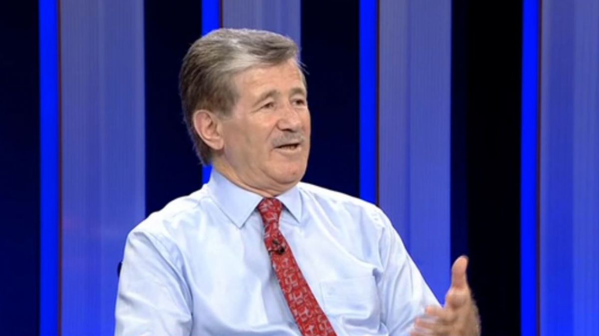 Cumhurbaşkanlığı Eğitim Kurulu Üyesi  Eğitimde en önemli sorunlarından birinin de üst düzey yönetimlerin yapısı