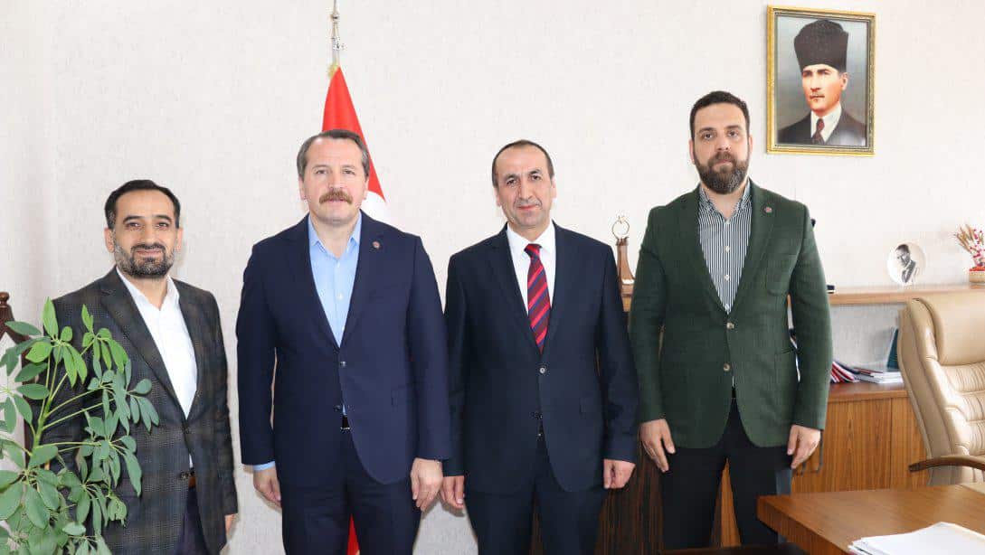 Ali Yalçın'dan, bugün göreve başlayan İl Milli Eğitim Müdürüne hayırlı olsun ziyareti.