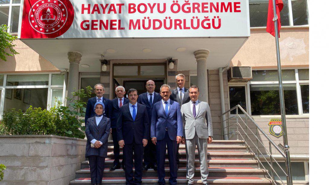 Bakan Mahmut Özer'den Hayat Boyu Genel Müdürlüğüne Ziyaret