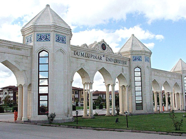 Dumlupınar Üniversitesi Yüksek Lisans Online Sınavlarında Öğretmenleri Mağdur Mu Ediyor?