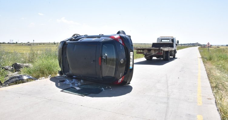 Öğretmenlerin içinde olduğu otomobil takla attı: 1 ölü
