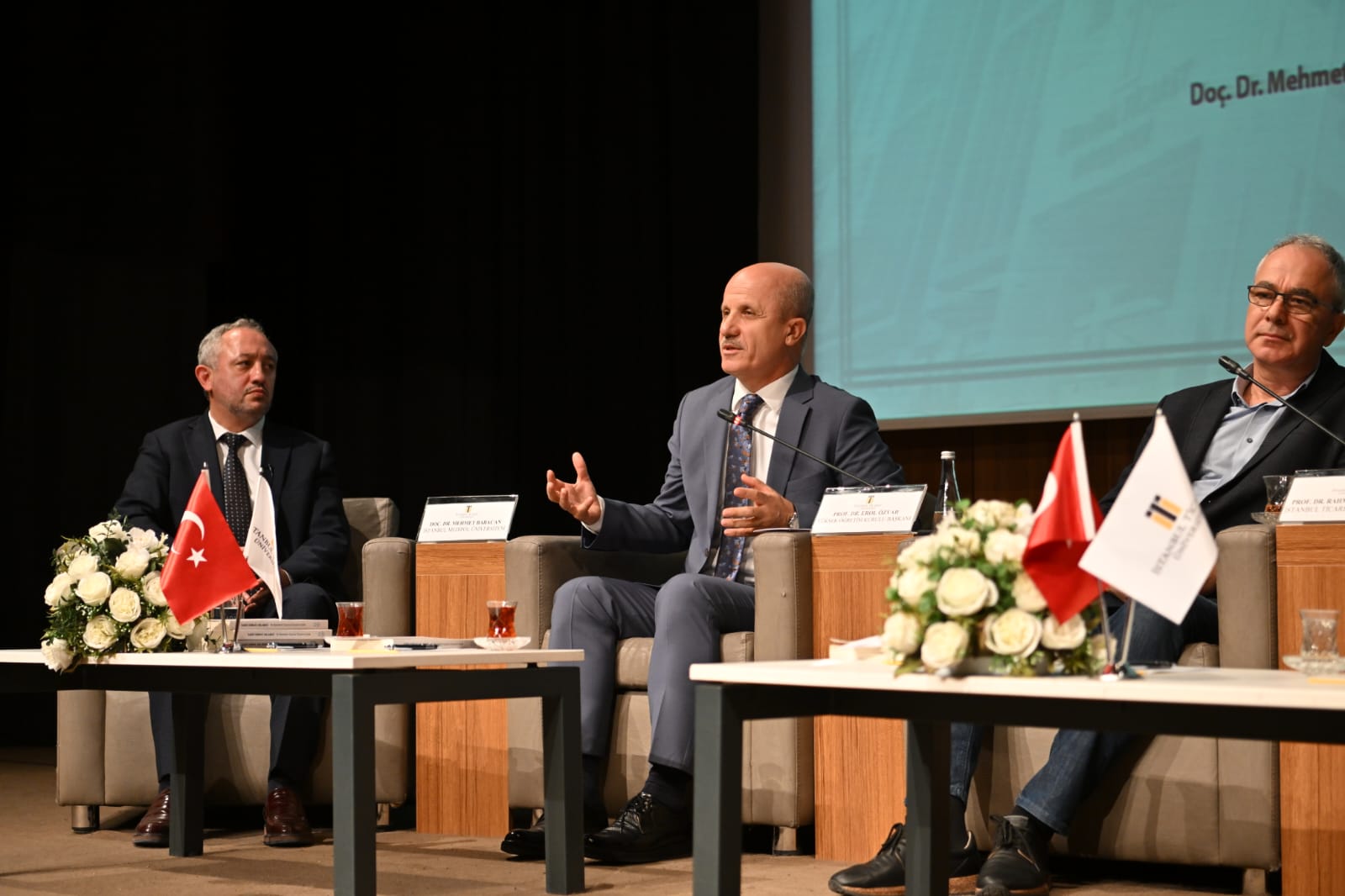 Yüksek Öğretim Kurumları sınavı başladı. Yök Başkanından açıklama.