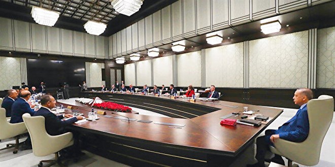 Kabine toplantısı bugün: Gündem ara zam