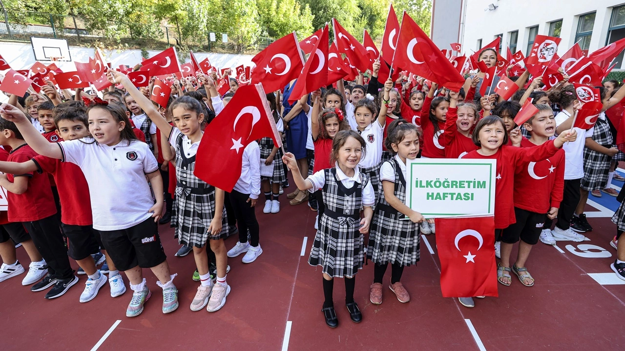 İstanbul’a 10 bin yeni öğretmen
