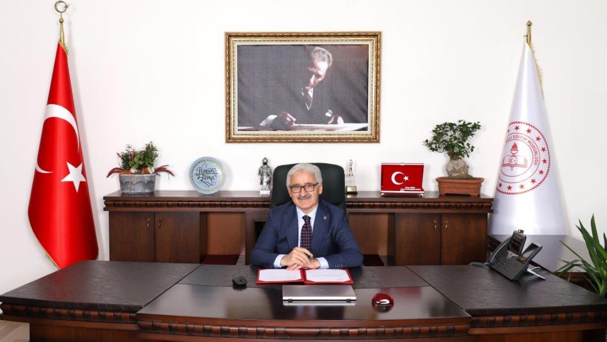 Ankara'da Kaynak Kitaplar Dağıtımında Skandal .Kitaplar Okullara Dağıtılamadı.