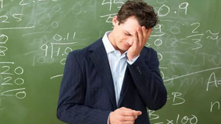 Öğretmenler geçinemiyor. Öğretmenler en düşük maaşlı devlet memurları arasında yer alıyor