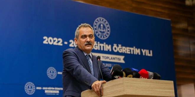Bakan Mahmut Özer, derslik, öğretmen ve okullaşma oranlarına ilişkin bilgi verdi
