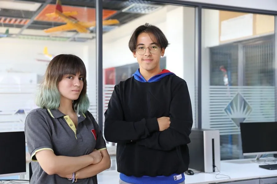 Diyarbakır'da 2 öğrenci ‘dünyada gelecek vadeden 100 öğrenci’ arasına girdi