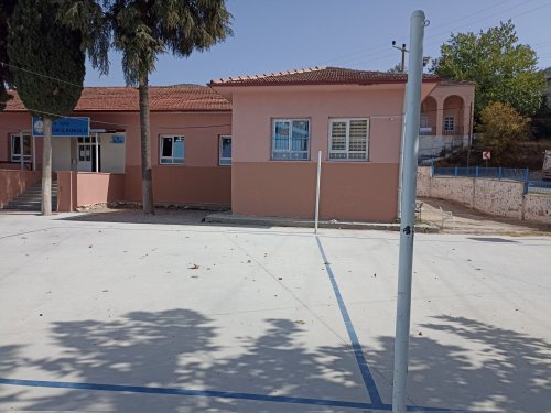 Okul müdüründen örnek hareket