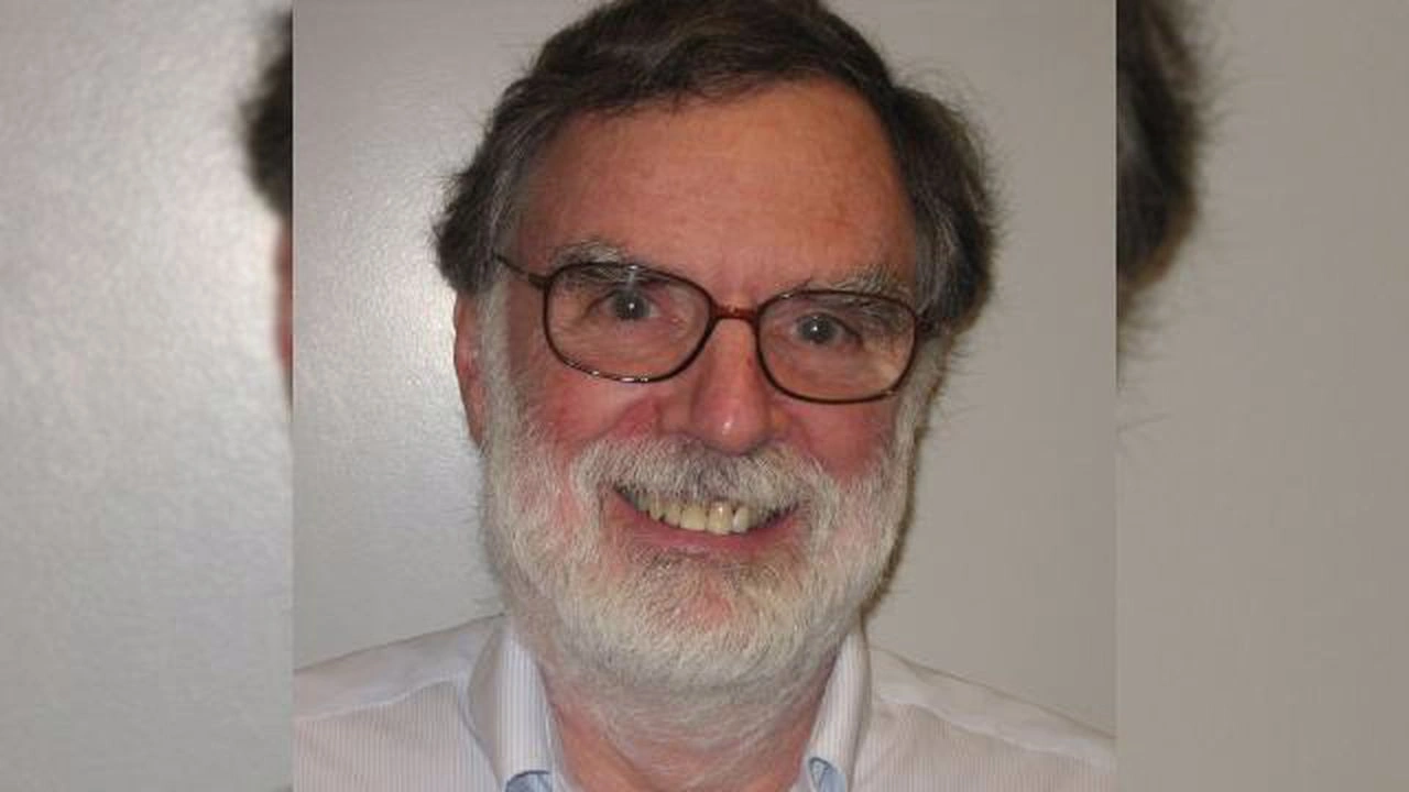 Düşük not alan öğrenciler öğretmeni okuldan attırdı