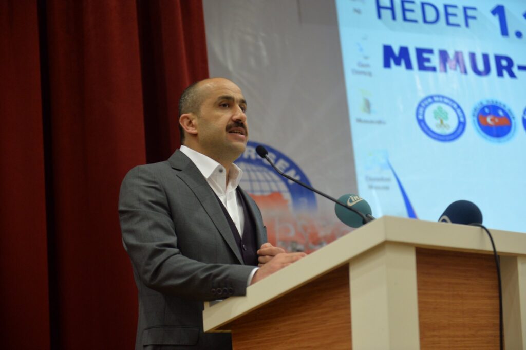 Siirt EBS yeniden Murat ŞEKER dedi. ŞEKER: Koşulsuz kapılarımız herkese açık