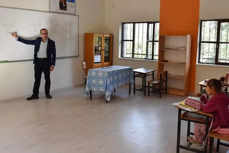 Bu okulun sadece iki öğrencisi var