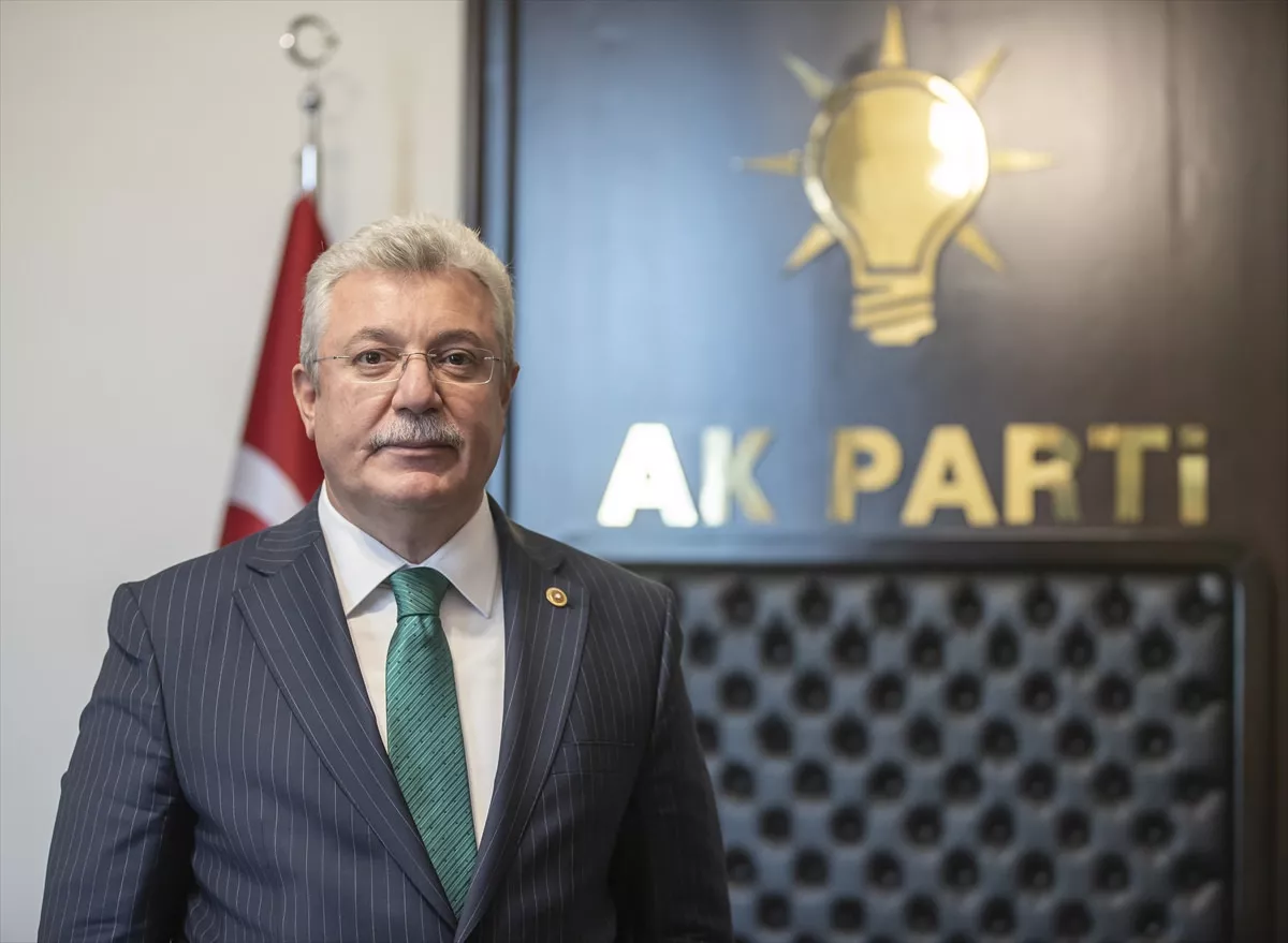 AK Parti'den EYT ve sözleşmelilere kadro açıklaması