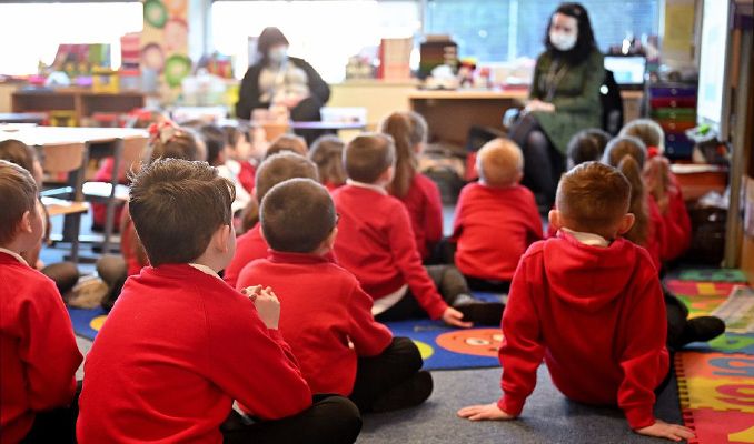 Avrupa Ülkesindeki okulların yarısı öğretmen kovacak