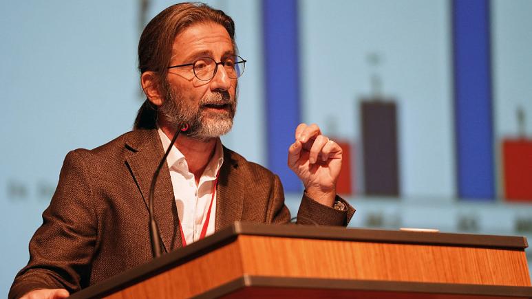 Ercüment Ovalı'nın korona aşısını bulamadığı ve vazgeçtiği öğrenildi.