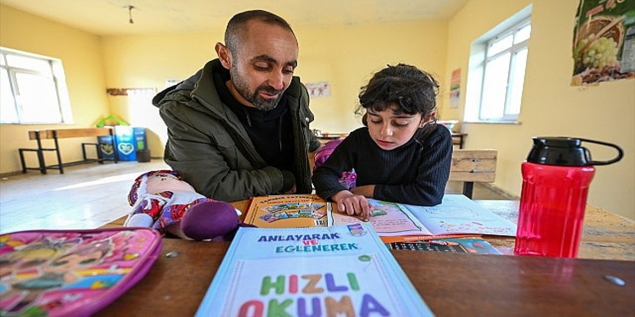 Öğretmen, öğrencisi için dağları aştı! Sonunda hasret bitti