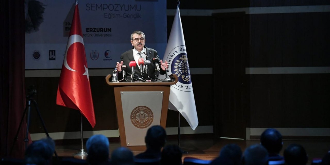 Bakan Yusuf Tekin Açıkladı: Yeni Müfredat Bu Tarihte Geliyor.