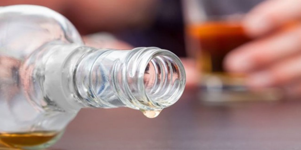 Sahte içkiden ölüm iddiası: Genç öğretmen evinde ölü bulundu