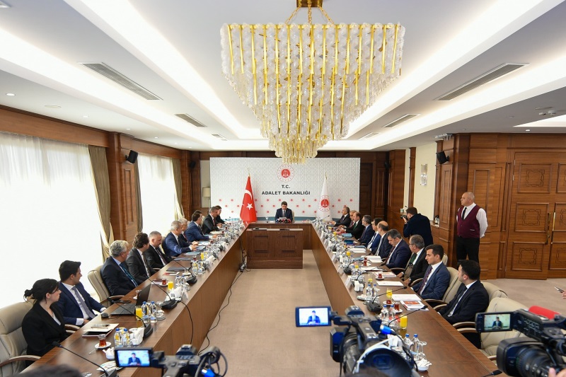 Demokratikleşe ve Reform Açıklaması