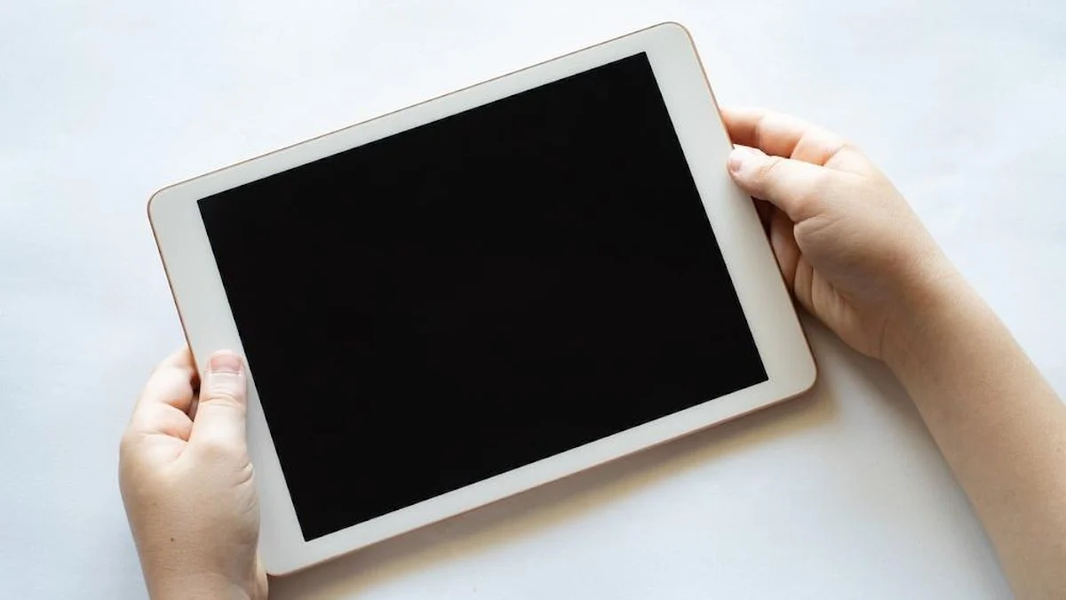 Bakan Tekin’den Tablet Dağıtımı Açıklaması