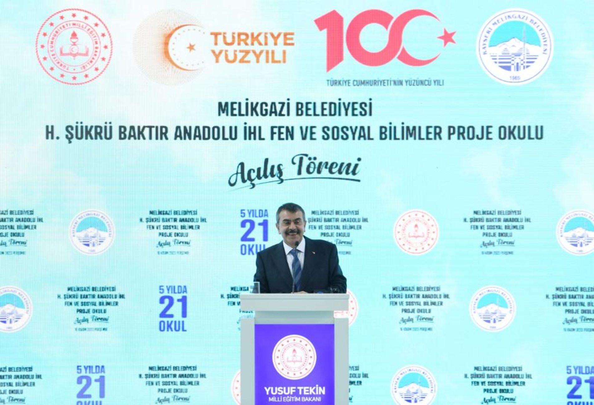 Bakan Tekin'den Proje Okulu Açıklaması