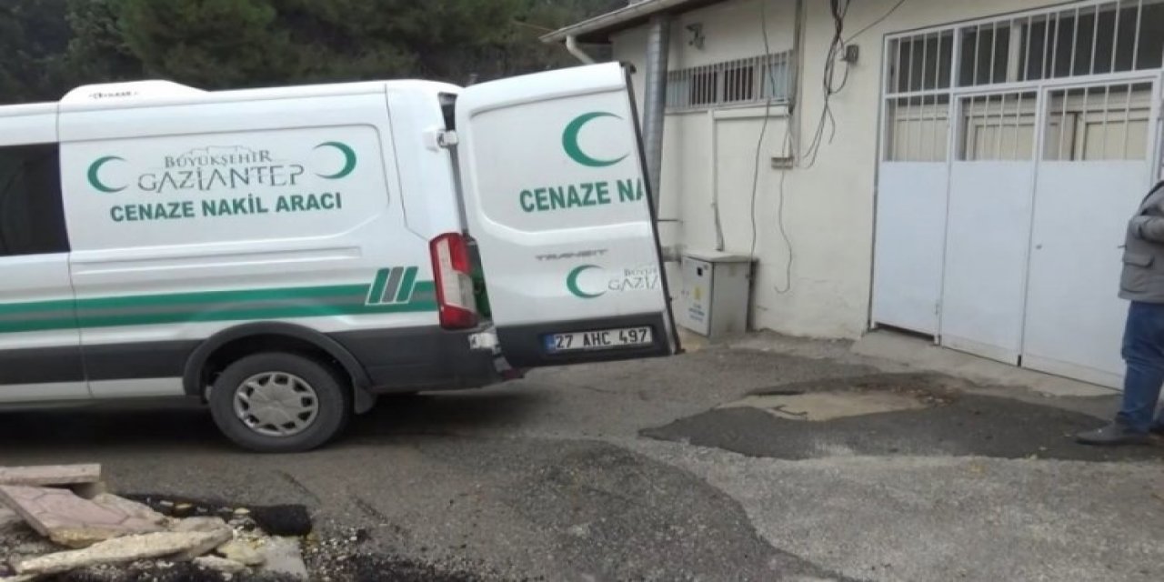 Ortaokul Öğrencisi Okula Giderken Otomobilin Çarpması Sonucu Vefat Etti!