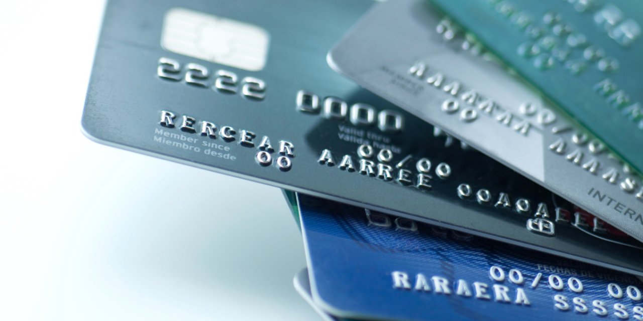 Politika faizinde yaşanan artışı kredi kartı faizlerine yansıtılmayacağını açıkladı!!!