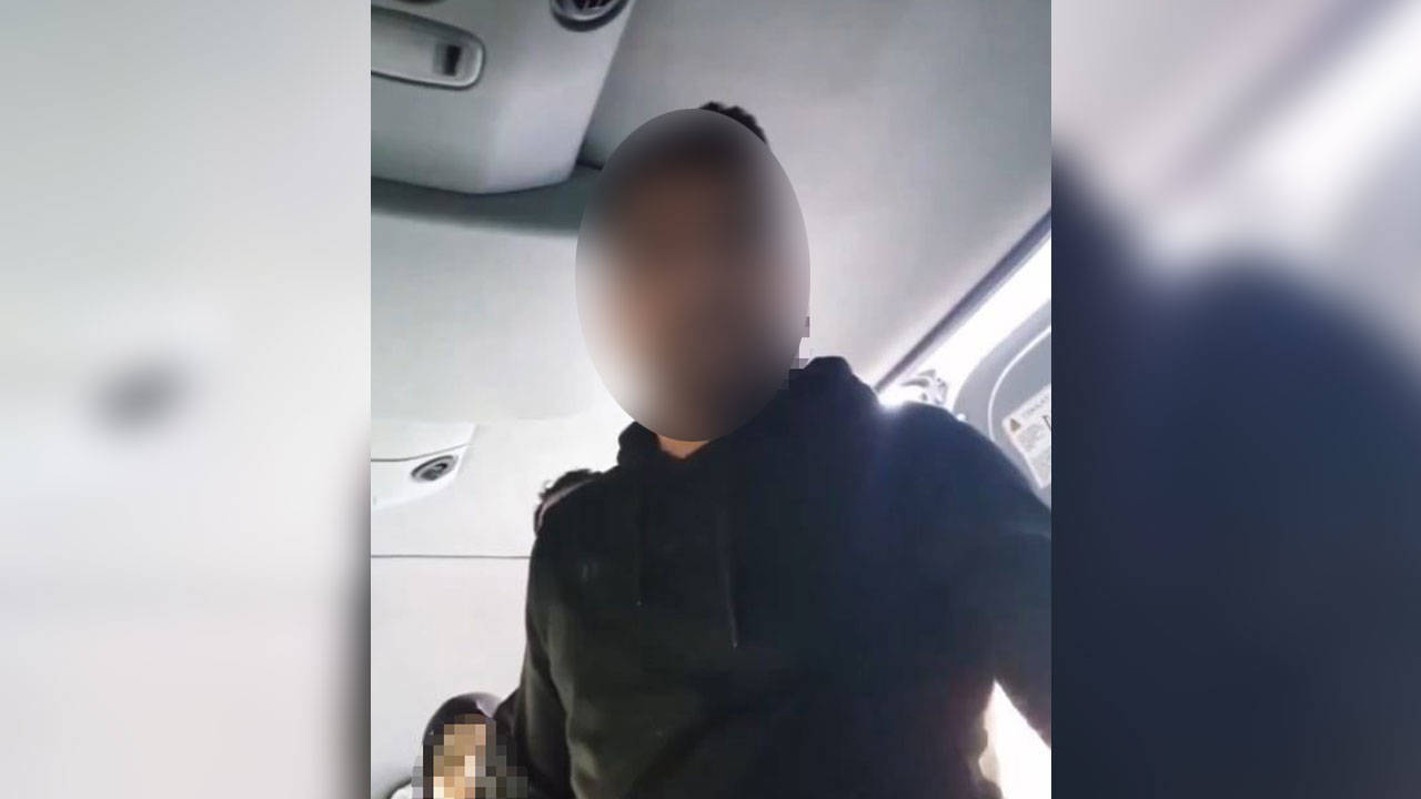 Filistin şalından rahatsız olan şoför gözaltına alındı! Servisinde bulunan öğrenciye ayrımcılık mı yaptı?