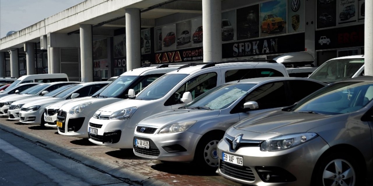 Sıfır ve ikinci el otomobil fiyatlarında, 2024 yılında büyük zamlar olacak mı? Sorusunun cevabı otomotiv uzmanından geldi!