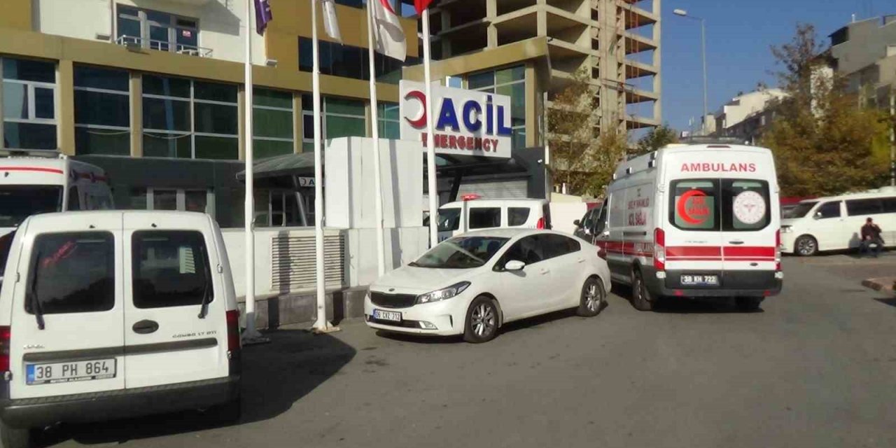 Doktorla Tartıştı, Ortalığı Ayağa Kaldırdı!